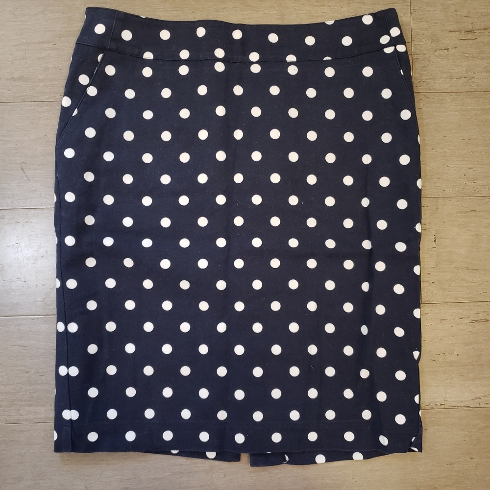 ⭐Merona Navy & White Polka Dot Skirt Size 6
